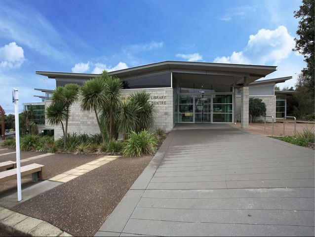 Whangaparaoa Library